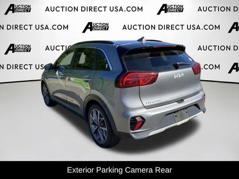 Used 2022 Kia Niro Touring Special Edition FWD image 11