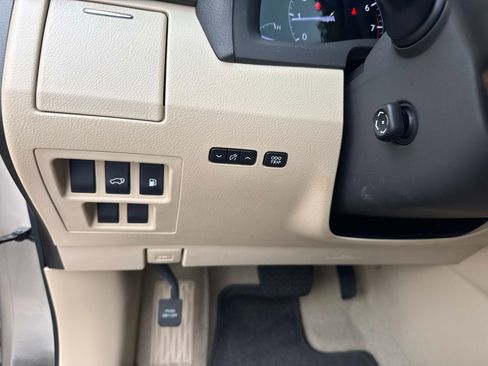 Used 2013 Lexus RX 350 FWD w/ Premium Pkg image 32