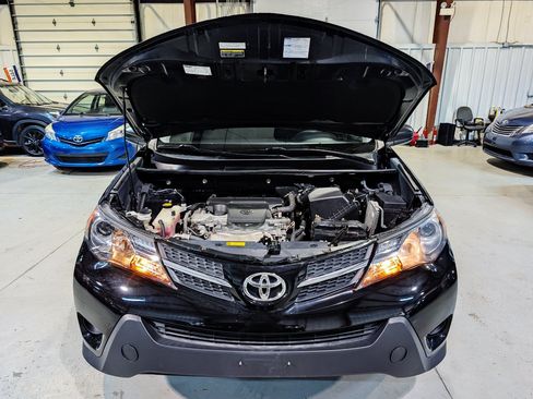 Used 2014 Toyota RAV4 LE AWD/4WD image 48