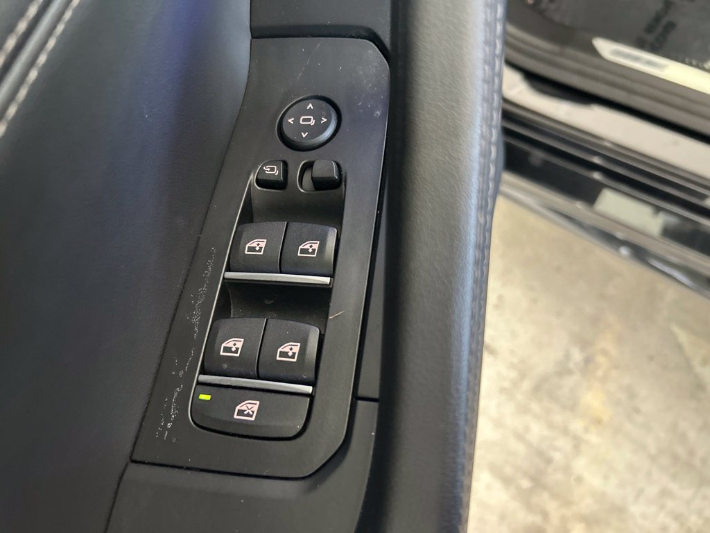 Used 2026 BMW X6 xDrive40i AWD/4WD image 42