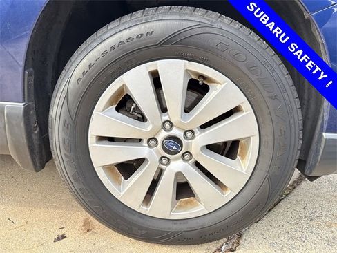 Used 2017 Subaru Outback 2.5i Premium image 20