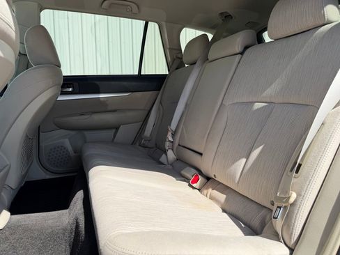 Used 2013 Subaru Outback 2.5i Premium AWD/4WD image 21