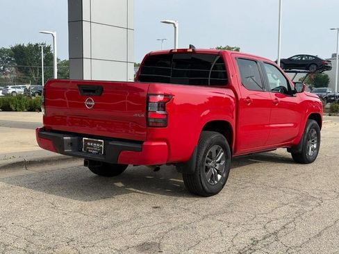 Used 2025 Nissan Frontier SV w/ SV Convenience Package AWD/4WD image 3