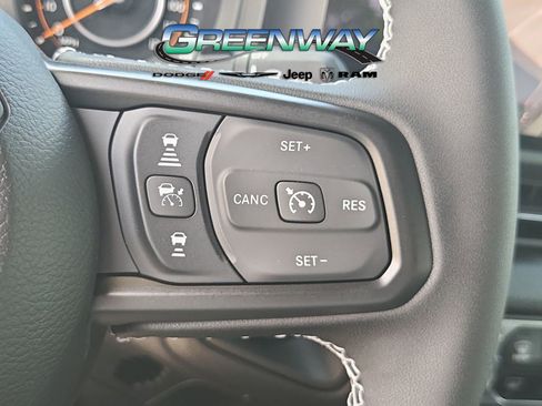 Used 2025 Jeep Wrangler Unlimited Sport AWD/4WD image 27