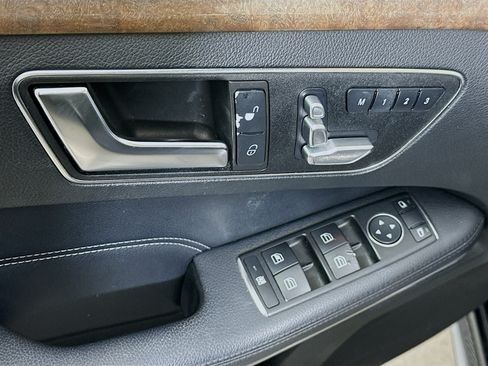 Used 2014 Mercedes-Benz E 350 4MATIC Wagon image 15