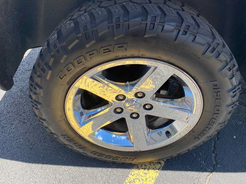Used 2013 RAM 1500 Express AWD/4WD image 31