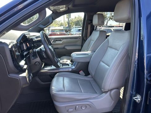 Used 2022 Chevrolet Silverado 1500 LTZ w/ Technology Package image 14