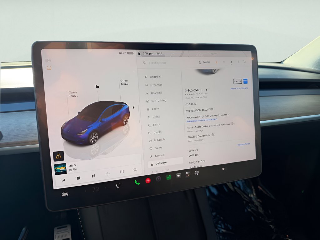 Used 2023 Tesla Model Y Long Range AWD/4WD image 19