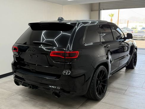 Used 2018 Jeep Grand Cherokee SRT AWD/4WD image 9