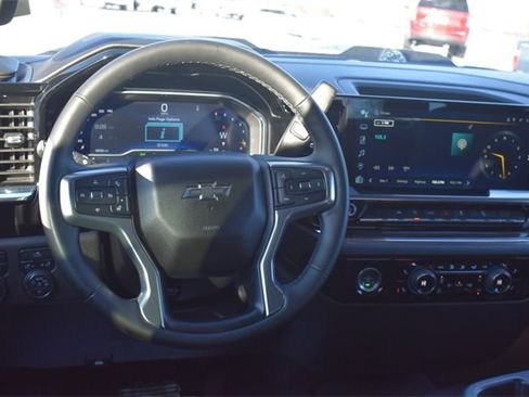 Used 2023 Chevrolet Silverado 1500 LT Trail Boss image 21