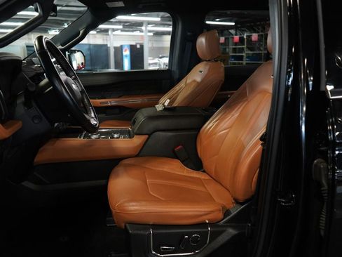 Certified 2023 Ford Expedition Platinum AWD/4WD image 19