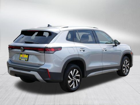 Certified 2025 Volkswagen Tiguan S AWD/4WD image 7