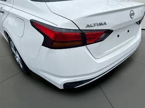 Certified 2025 Nissan Altima 2.5 S FWD image 42