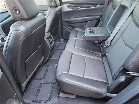 Used 2021 Cadillac XT5 Premium Luxury image 15