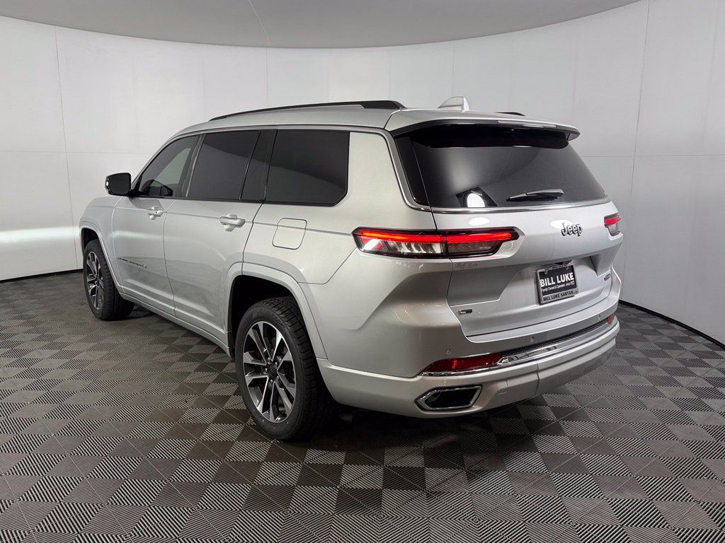 Used 2022 Jeep Grand Cherokee L Overland RWD image 9