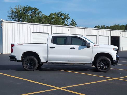 Used 2021 Chevrolet Silverado 1500 LT Trail Boss w/ Bed Protection Package AWD/4WD image 8