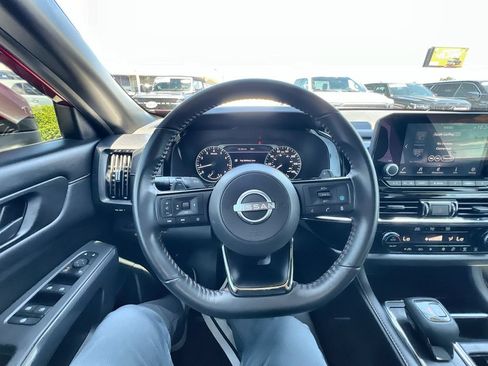 Used 2023 Nissan Pathfinder Rock Creek AWD/4WD image 14