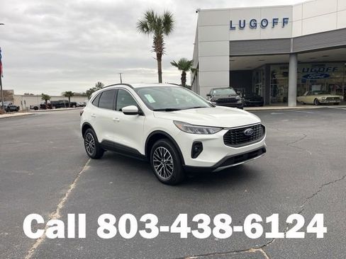 New 2026 Ford Escape SE FWD image 1