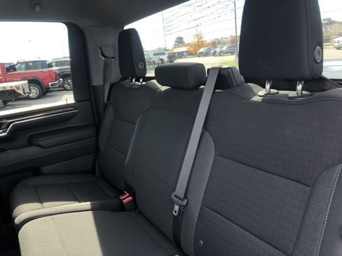 Used 2024 Chevrolet Silverado 2500 LT w/ Convenience Package image 11