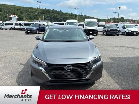 Used 2024 Nissan Sentra SV FWD image 2