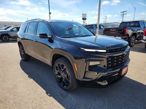New 2026 Chevrolet Traverse RS image 2