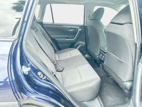 Used 2019 Toyota RAV4 XLE w/ Convenience Package AWD/4WD image 13