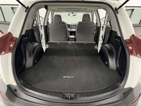 Used 2014 Toyota RAV4 XLE image 24