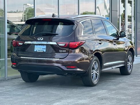 Used 2019 INFINITI QX60 Luxe w/ Essential Package AWD/4WD image 3