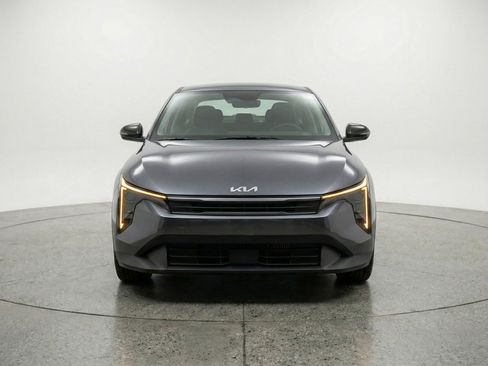 Used 2025 Kia K4 LXS image 1