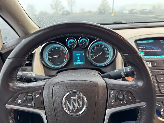 Used 2013 Buick Verano Leather FWD image 9