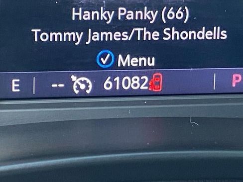 Used 2021 Buick Enclave Essence w/ LPO, Touring Package image 15