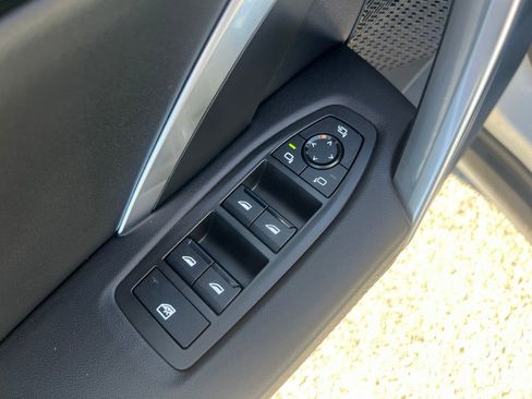 Used 2025 BMW X1 xDrive28i image 11