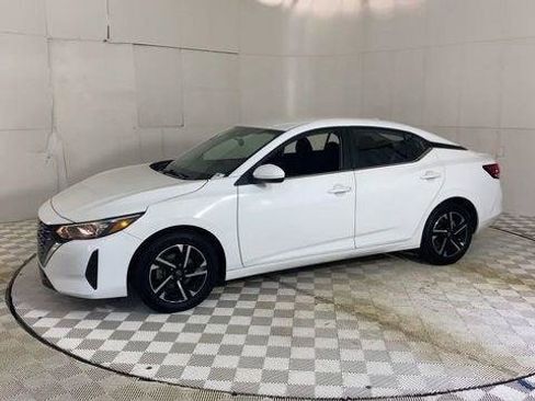 Used 2024 Nissan Sentra SV FWD image 7