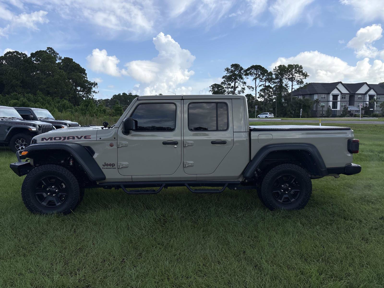 Used 2022 Jeep Gladiator Mojave w/ LED Lighting Group AWD/4WD image 6