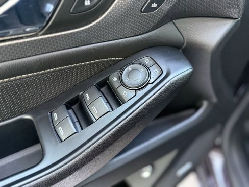 Used 2023 Chevrolet Traverse Premier image 7