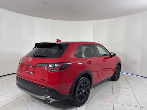 Used 2024 Honda HR-V Sport image 3