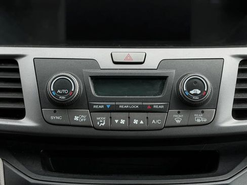 Used 2013 Honda Odyssey EX image 28