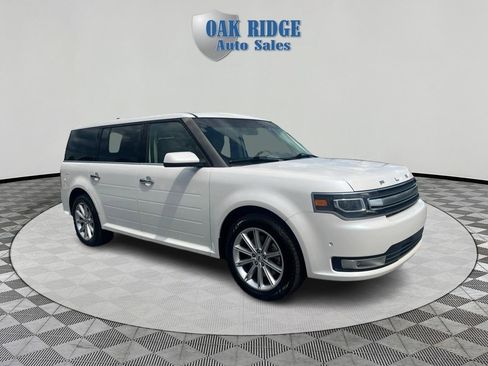 Used 2018 Ford Flex Limited w/ Equipment Group 301A FWD image 3