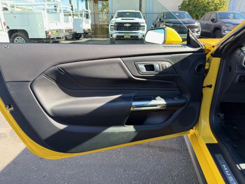 Used 2024 Ford Mustang Premium image 17