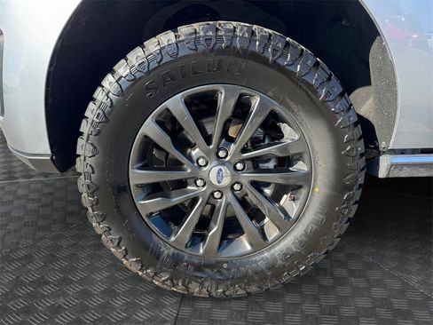 Used 2020 Ford Expedition Limited w/ Equipment Group 301A image 14