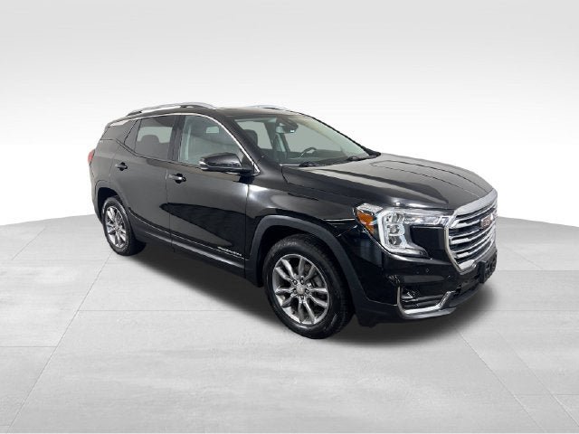 Used 2022 GMC Terrain SLT w/ Tech Package AWD/4WD image 7