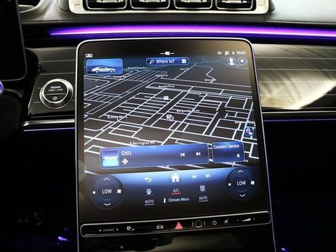 Used 2022 Mercedes-Benz S 580 4MATIC Sedan w/ Rear Seat Package image 8