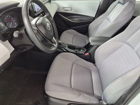 Used 2025 Toyota Corolla SE FWD image 21