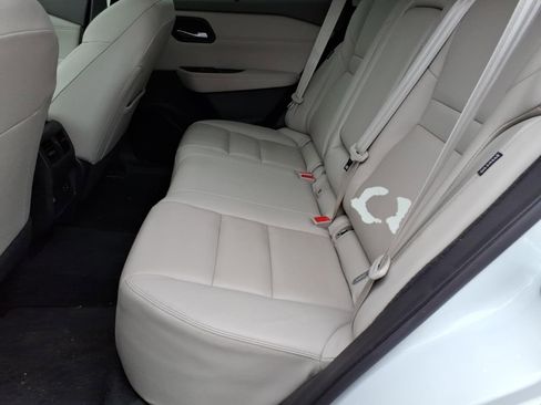 Used 2023 Nissan Rogue SL w/ SL Premium Package image 9