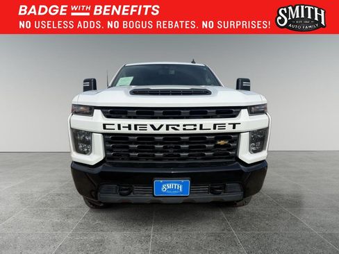 Used 2022 Chevrolet Silverado 2500 Custom w/ Custom Value Package AWD/4WD image 9