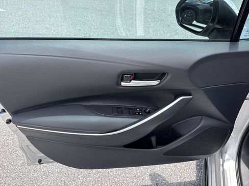 Used 2025 Toyota Corolla SE FWD image 38