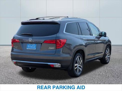 Used 2017 Honda Pilot Touring image 7