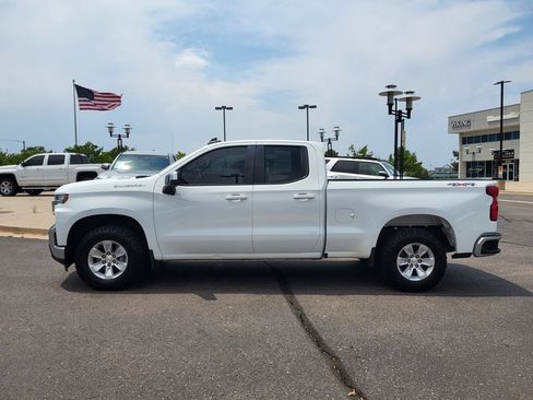 Used 2021 Chevrolet Silverado 1500 LT AWD/4WD image 7