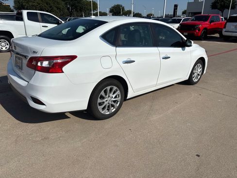 Used 2019 Nissan Sentra SV FWD image 5