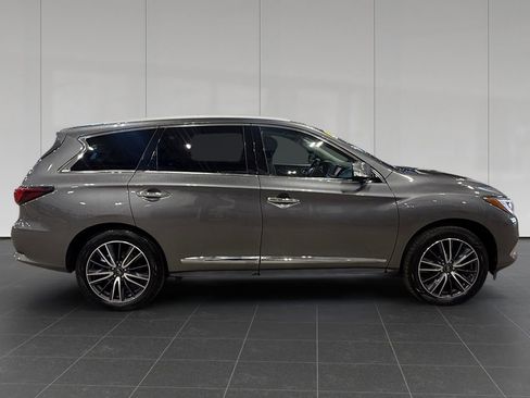 Used 2018 INFINITI QX60 Luxe w/ Deluxe Technology Package image 6